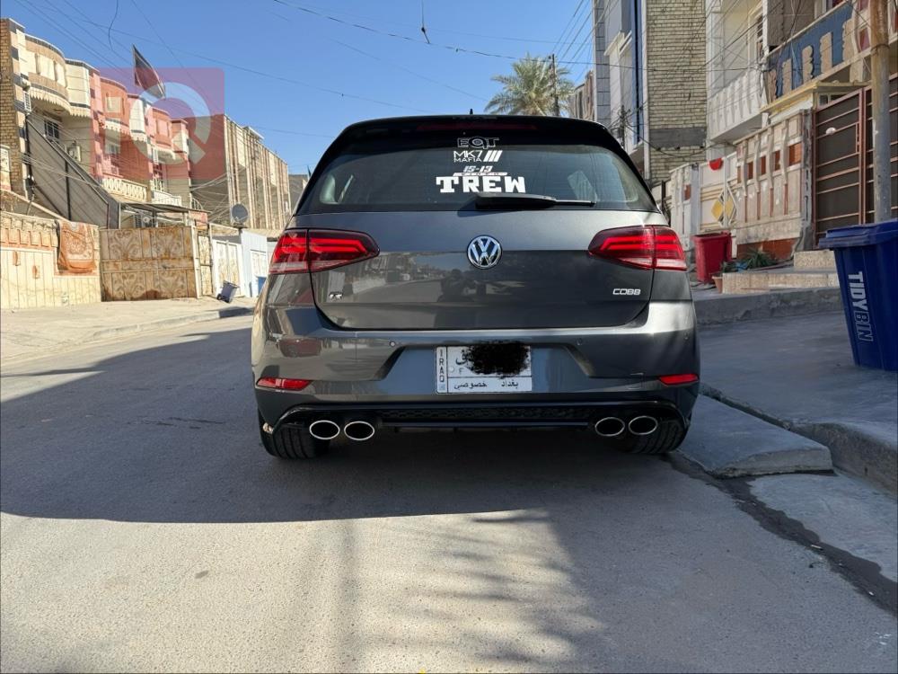 ڤۆڵکسواگن گۆلف R